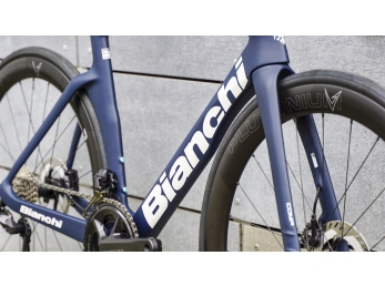 Bianchi Oltre COMP 105 Di2 12sp Blue-Grey/Off White- full matt 2025